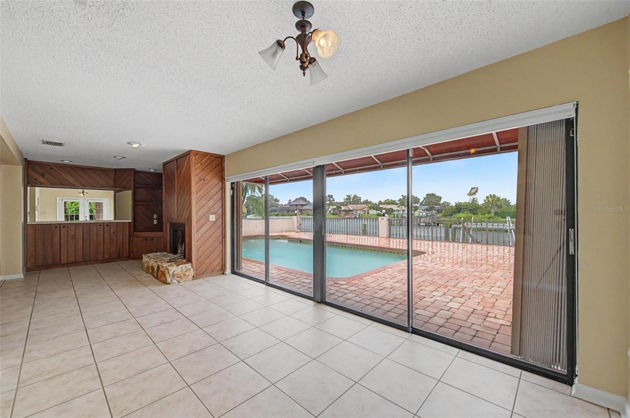 7011 Pelican Island Drive, Tampa, FL 33634 Photo