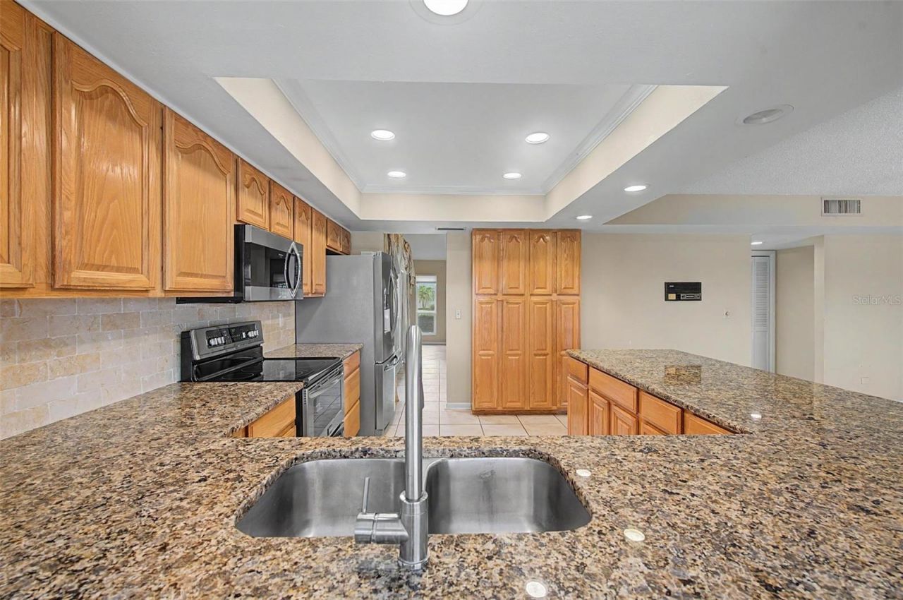 7011 Pelican Island Drive, Tampa, FL 33634 Photo