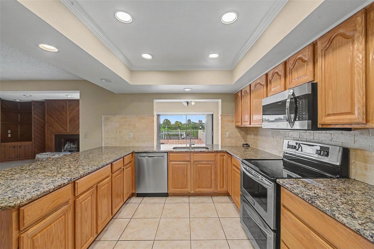 7011 Pelican Island Drive, Tampa, FL 33634 Photo