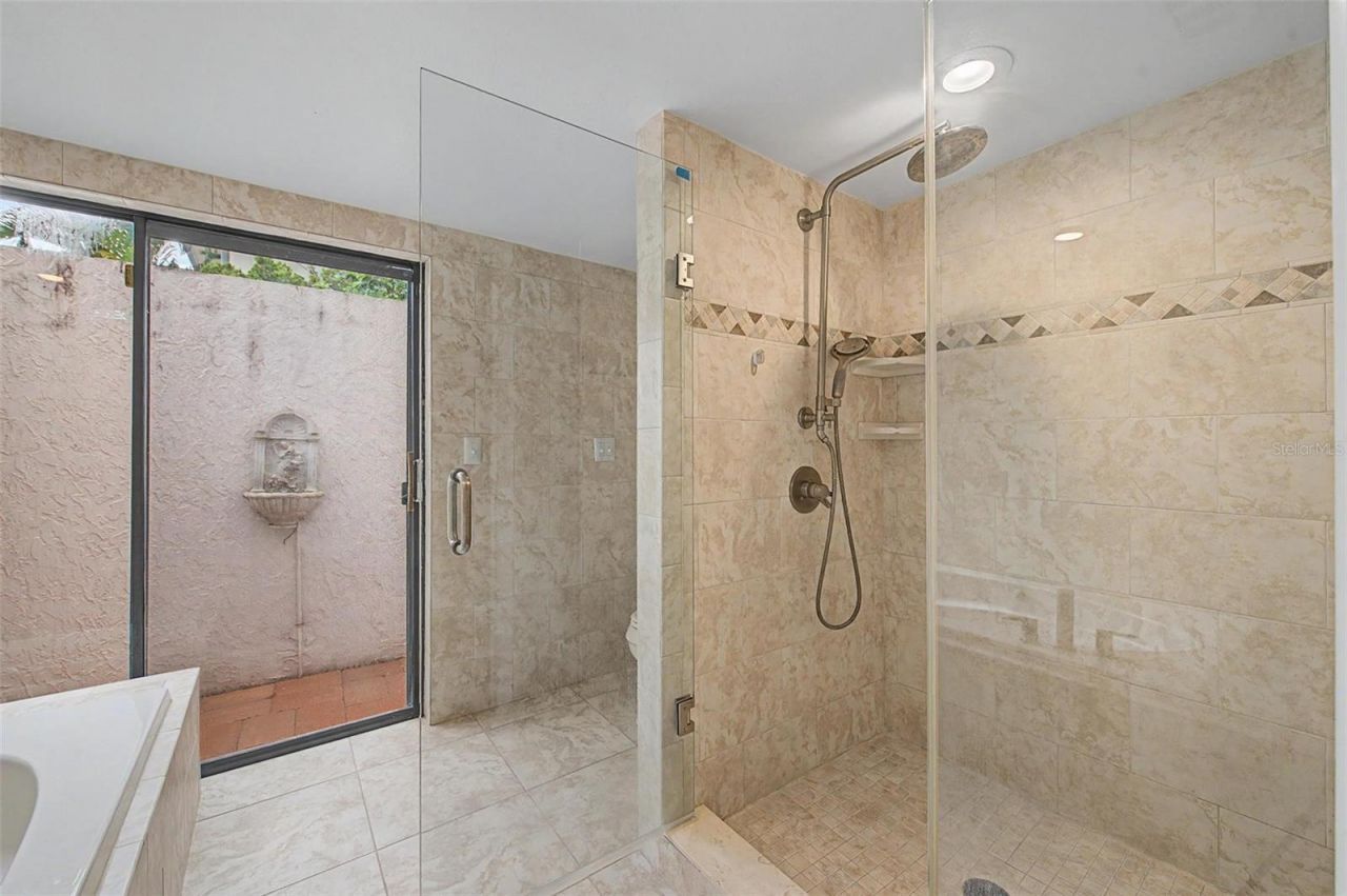 7011 Pelican Island Drive, Tampa, FL 33634 Photo