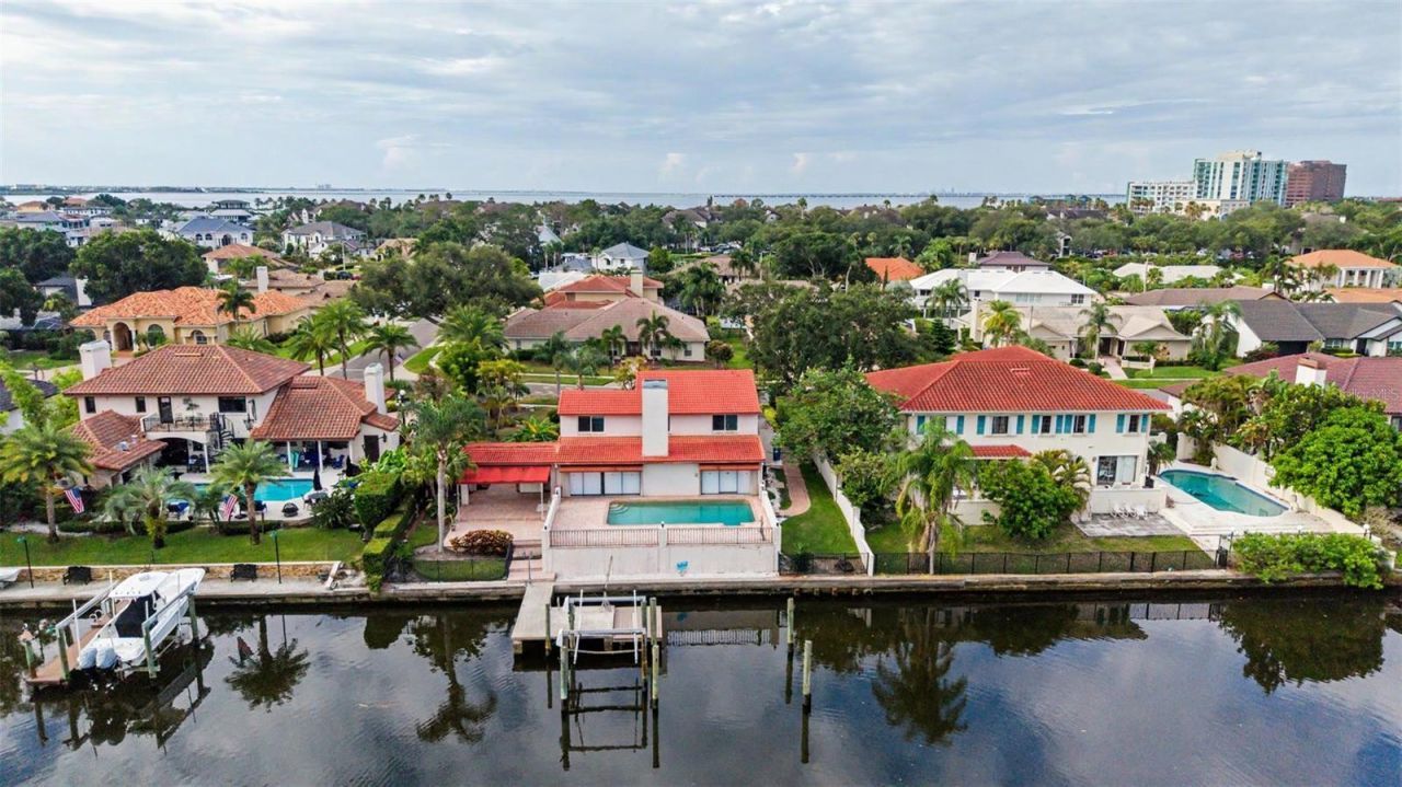 7011 Pelican Island Drive, Tampa, FL 33634 Photo