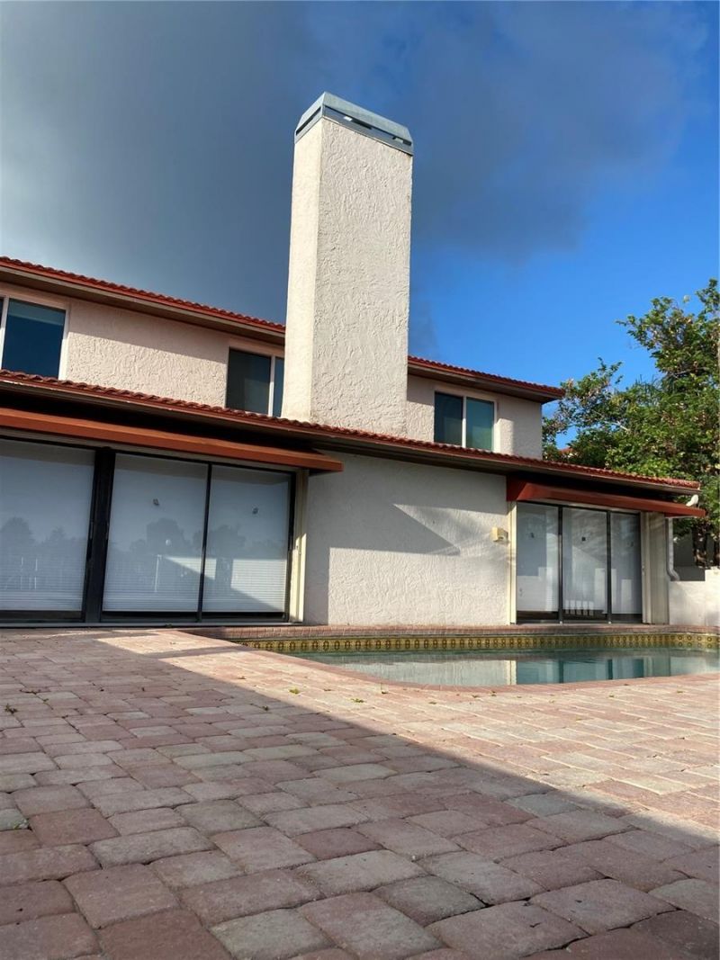 7011 Pelican Island Drive, Tampa, FL 33634 Photo