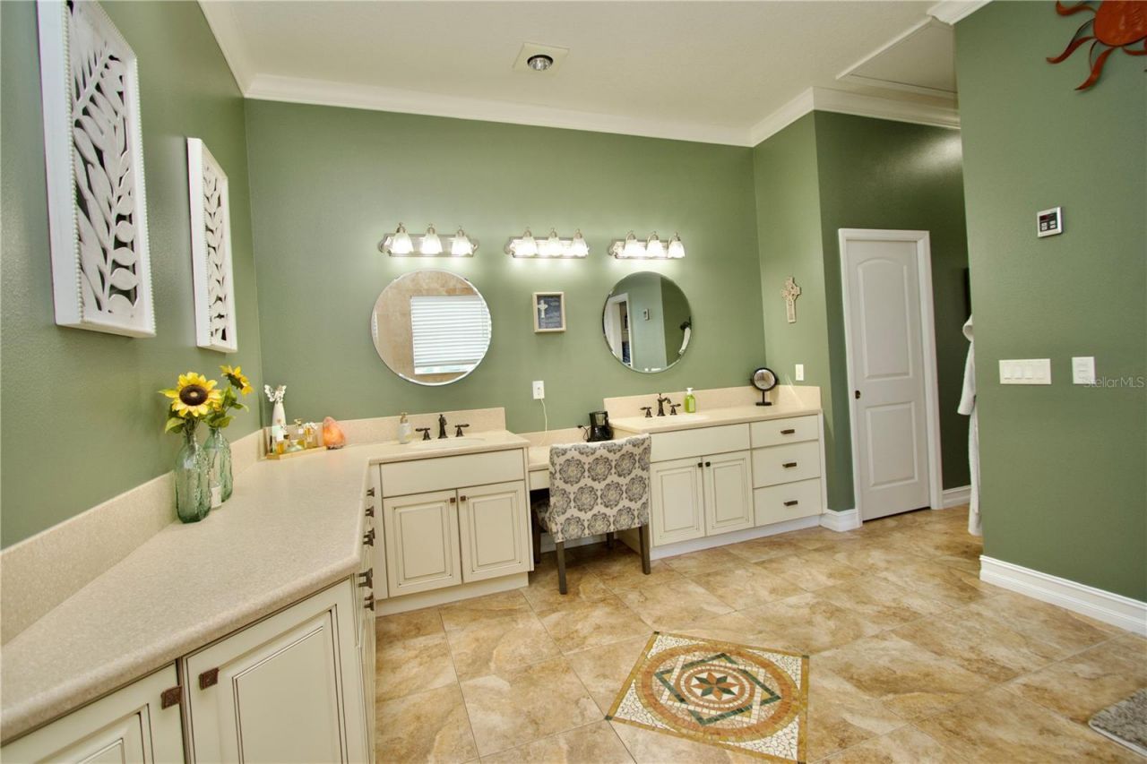 32112 Jack Russell Court, Dade City, FL 33525 Photo