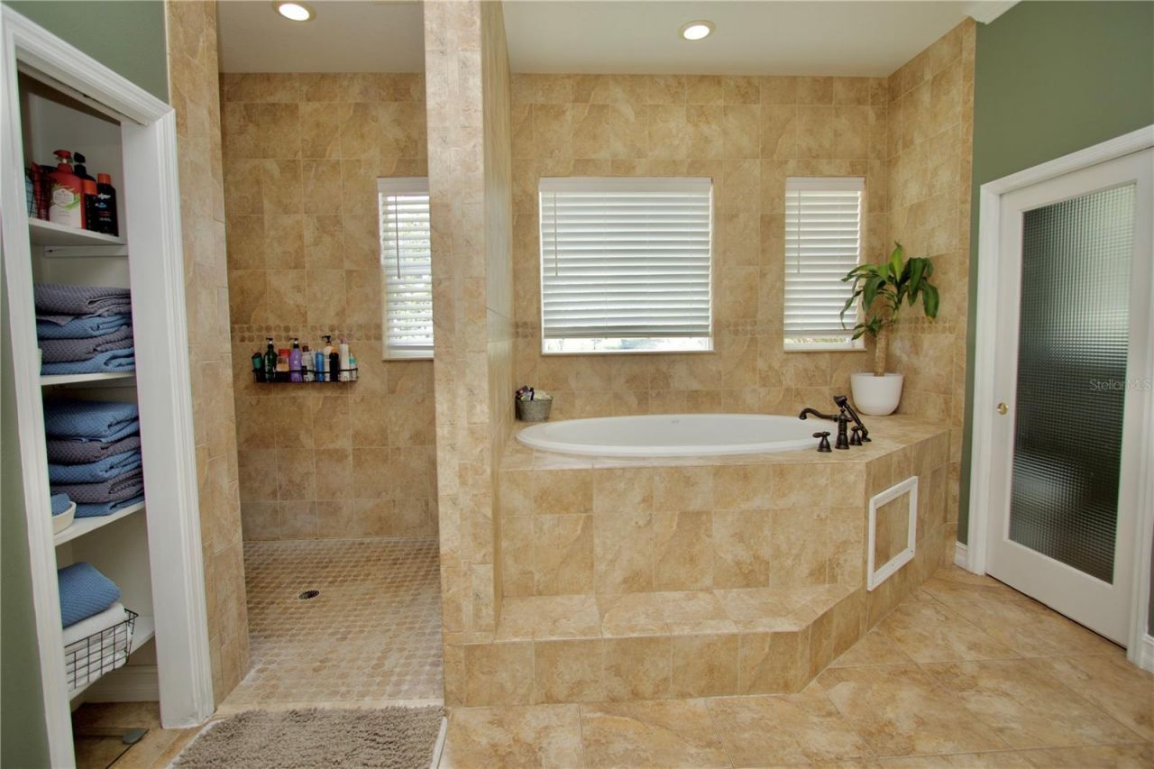 32112 Jack Russell Court, Dade City, FL 33525 Photo