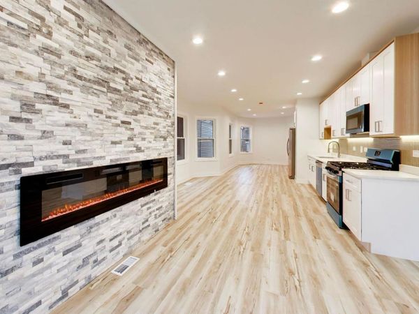 544 N Leamington Avenue , Chicago, IL 60644