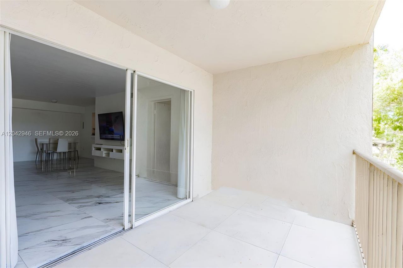15241 SW 80th St , Unit 207, Miami, FL 33193 Photo