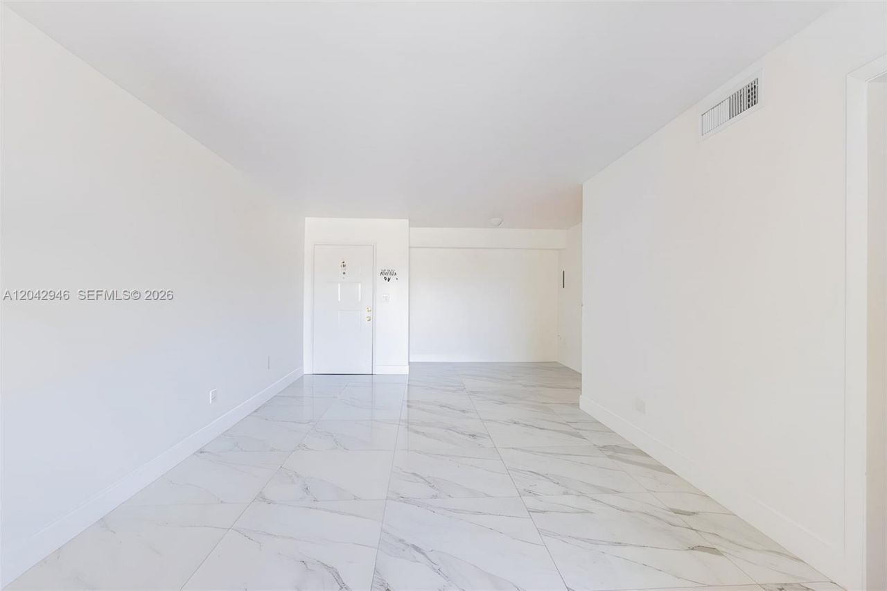 15241 SW 80th St , Unit 207, Miami, FL 33193 Photo