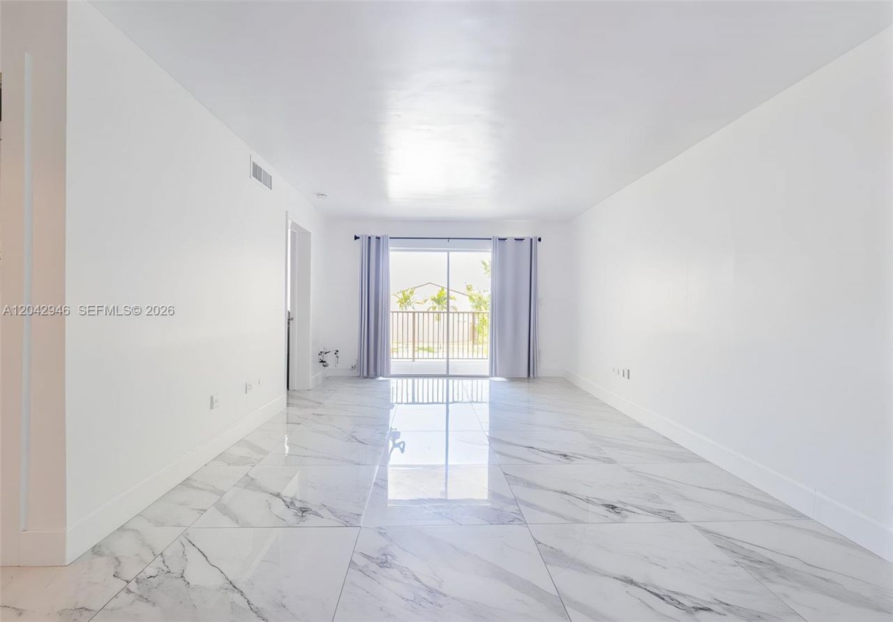 15241 SW 80th St , Unit 207, Miami, FL 33193 Photo