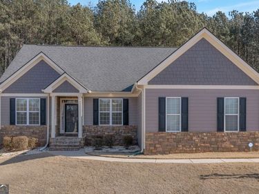 6365 Aarons Way, Flowery Branch, GA 30542