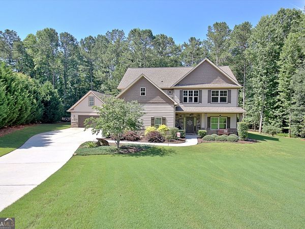 177 Rock House Estates Drive, Senoia, GA 30276