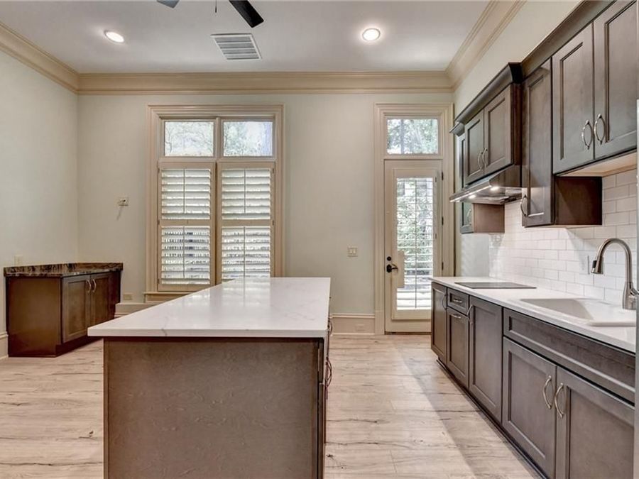 Property Image 93