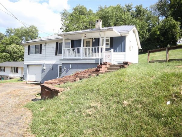 49 Walkertown Hill Rd, Daisytown, PA 15427