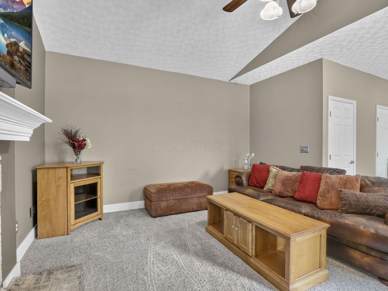 8079 Pelham Drive, Westerville, OH 43081 Photo 15