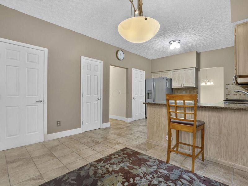 8079 Pelham Drive, Westerville, OH 43081 Photo 17