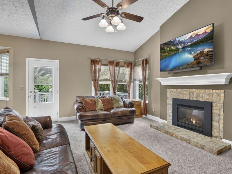 8079 Pelham Drive, Westerville, OH 43081 Photo 17