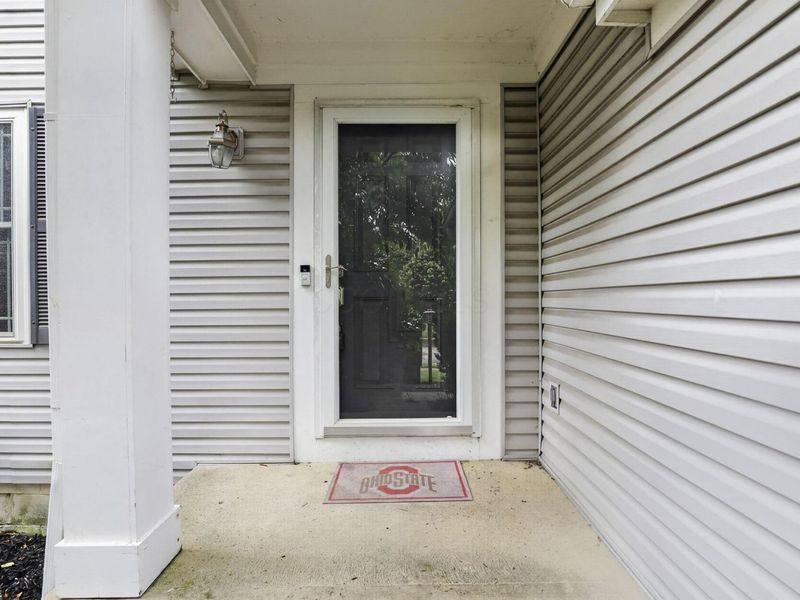 8079 Pelham Drive, Westerville, OH 43081 Photo 3