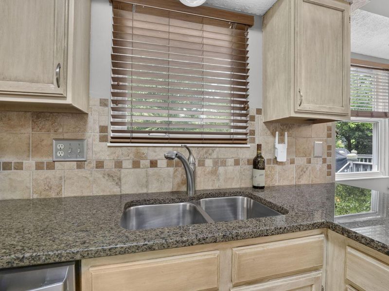 8079 Pelham Drive, Westerville, OH 43081 Photo 30