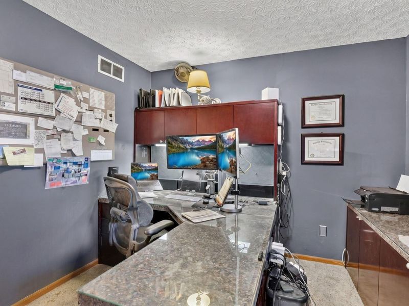 8079 Pelham Drive, Westerville, OH 43081 Photo 48