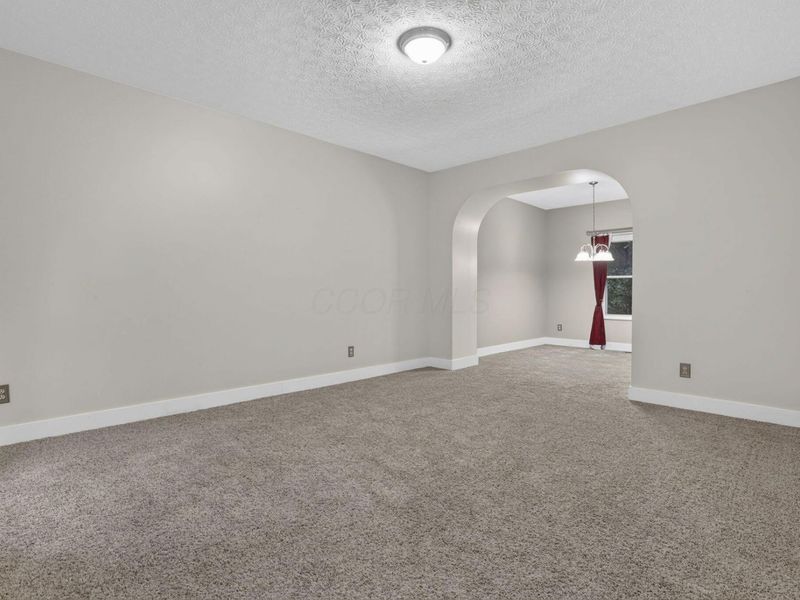 8079 Pelham Drive, Westerville, OH 43081 Photo 6