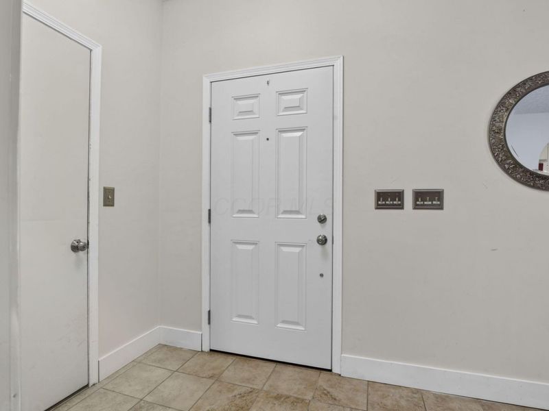 8079 Pelham Drive, Westerville, OH 43081 Photo 6