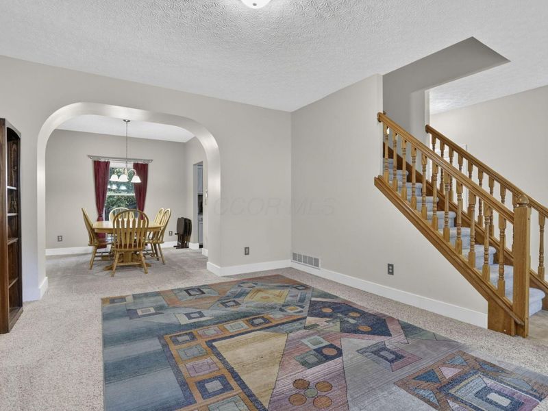 8079 Pelham Drive, Westerville, OH 43081 Photo 9