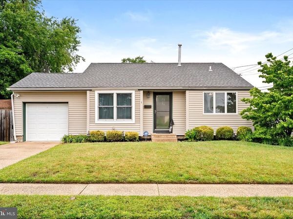 1 HASTINGS ROAD, HAMILTON, NJ 08620