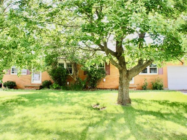 1645 California Avenue , Louisville, OH 44641