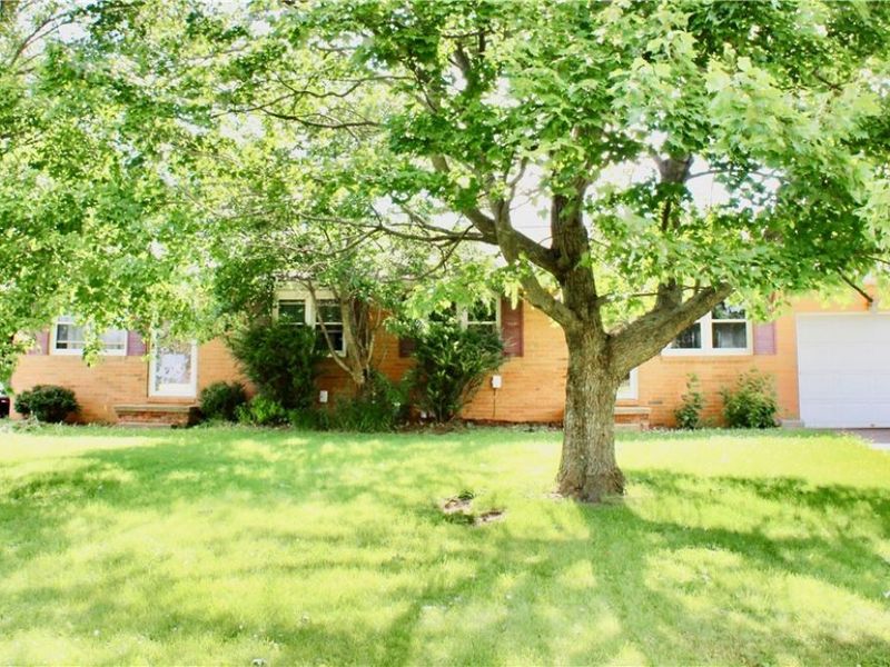 1645 California Avenue, Louisville, OH 44641 Photo 1
