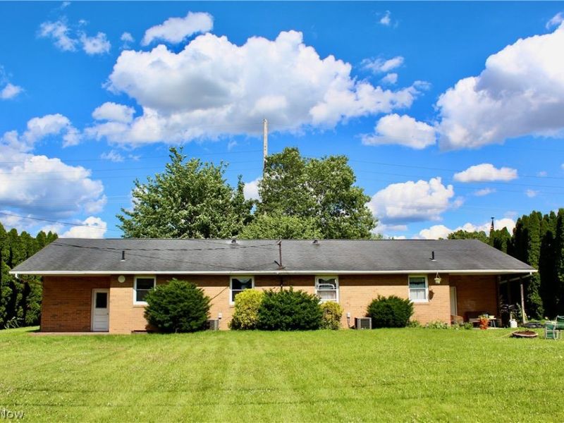 1645 California Avenue, Louisville, OH 44641 Photo 2