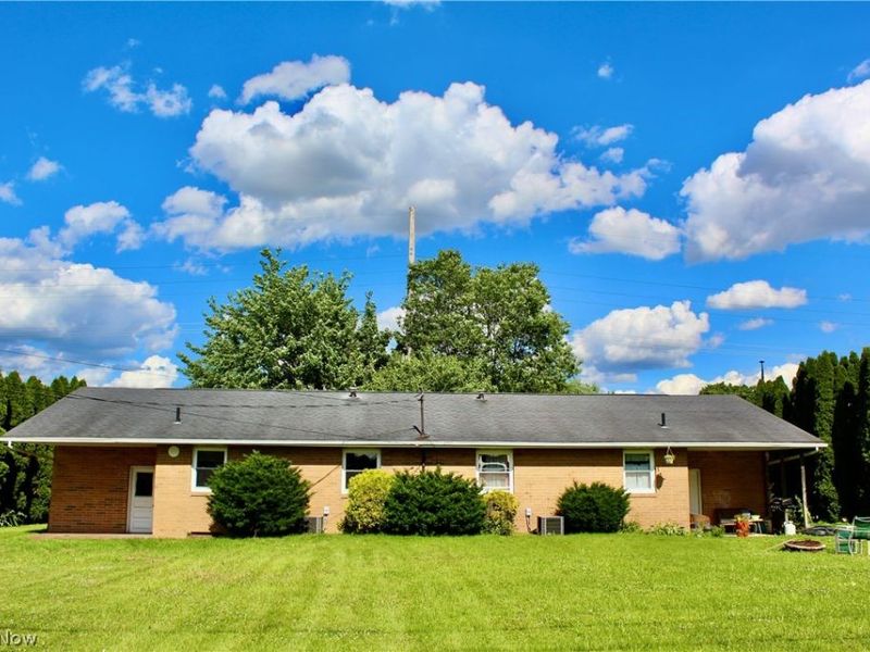 1645 California Avenue, Louisville, OH 44641 Photo 3