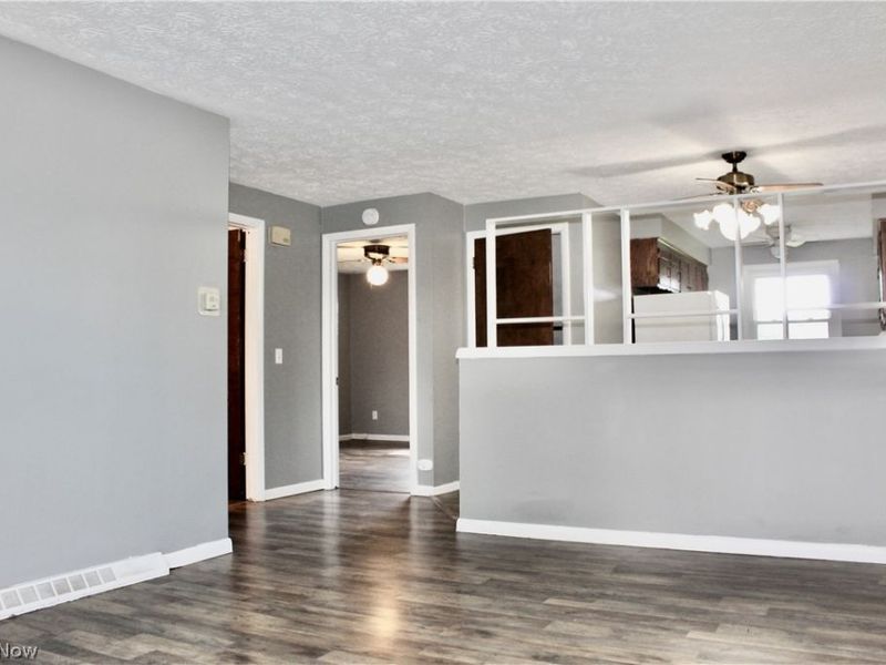 1645 California Avenue, Louisville, OH 44641 Photo 4