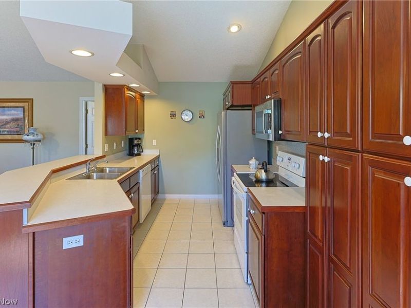 2116 Lakefield Drive, Huron, OH 44839 Photo 13