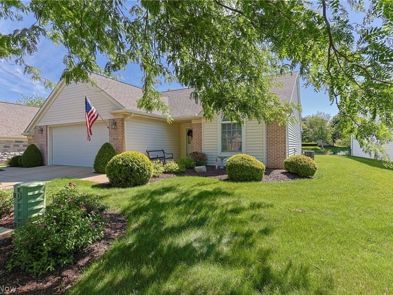 2116 Lakefield Drive, Huron, OH 44839 Photo 2