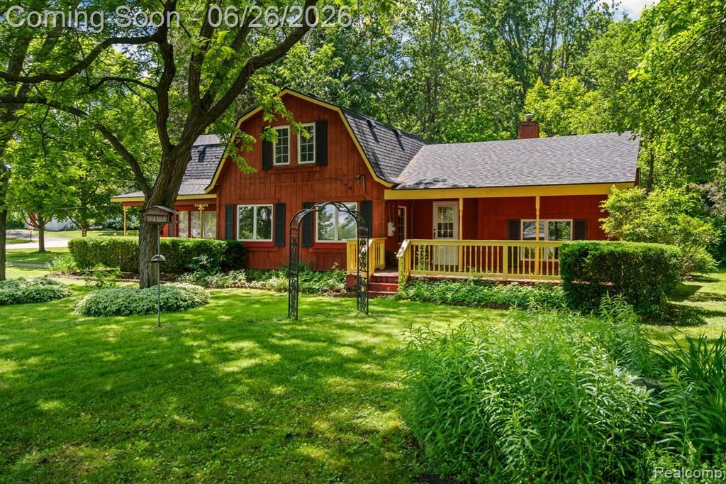 514 Lake Street, Howell, MI 48843 Main Photo