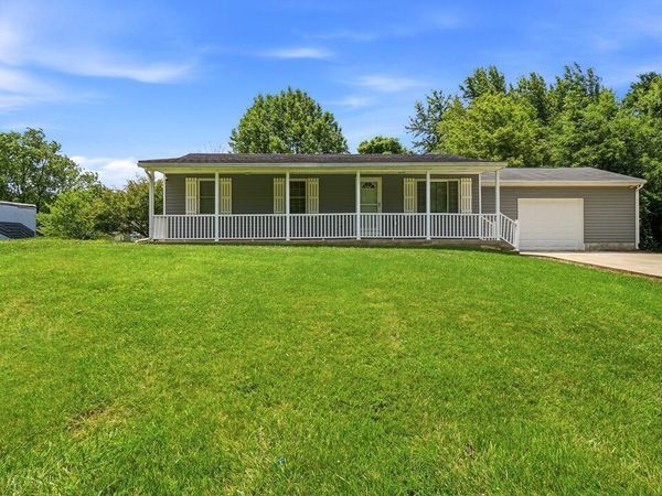 4432 White Road, Centerburg, OH 43011