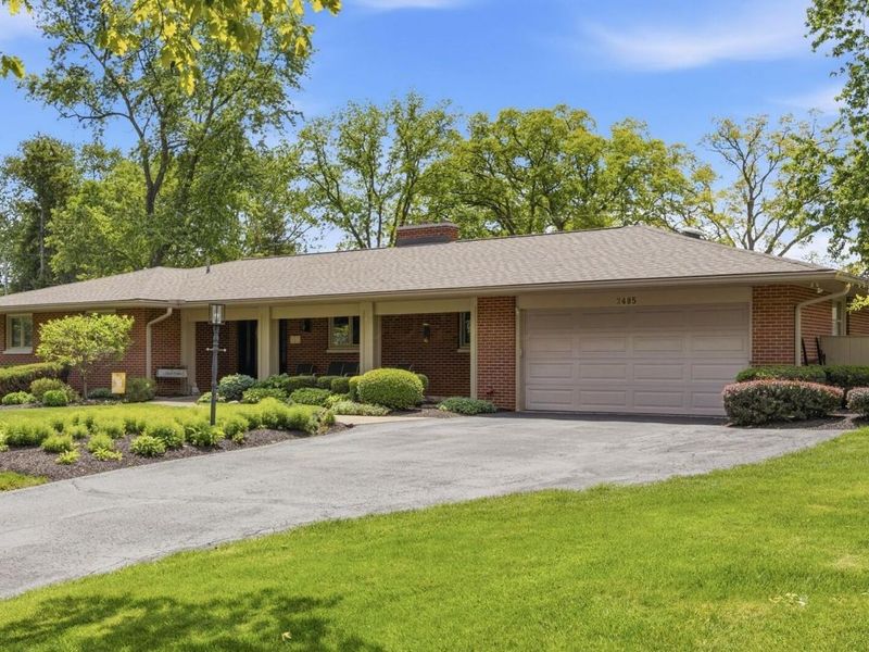 2485 Mcvey Boulevard W, Columbus, OH 43235 Photo 1