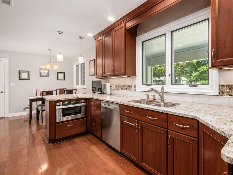 2485 Mcvey Boulevard W, Columbus, OH 43235 Photo 22