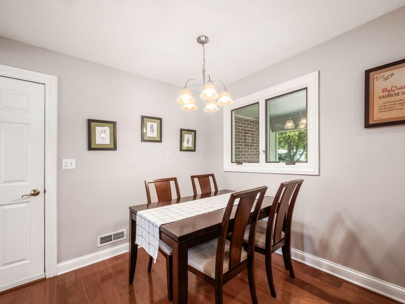 2485 Mcvey Boulevard W, Columbus, OH 43235 Photo 23
