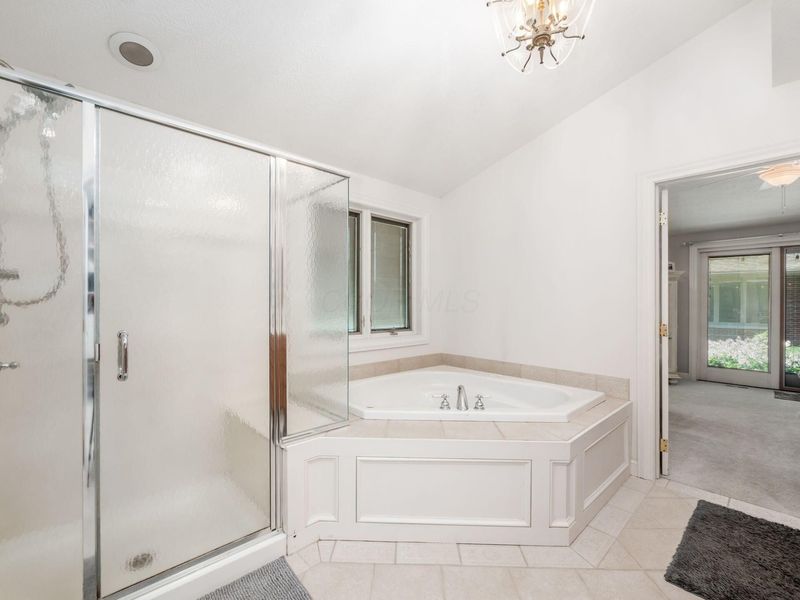 2485 Mcvey Boulevard W, Columbus, OH 43235 Photo 33