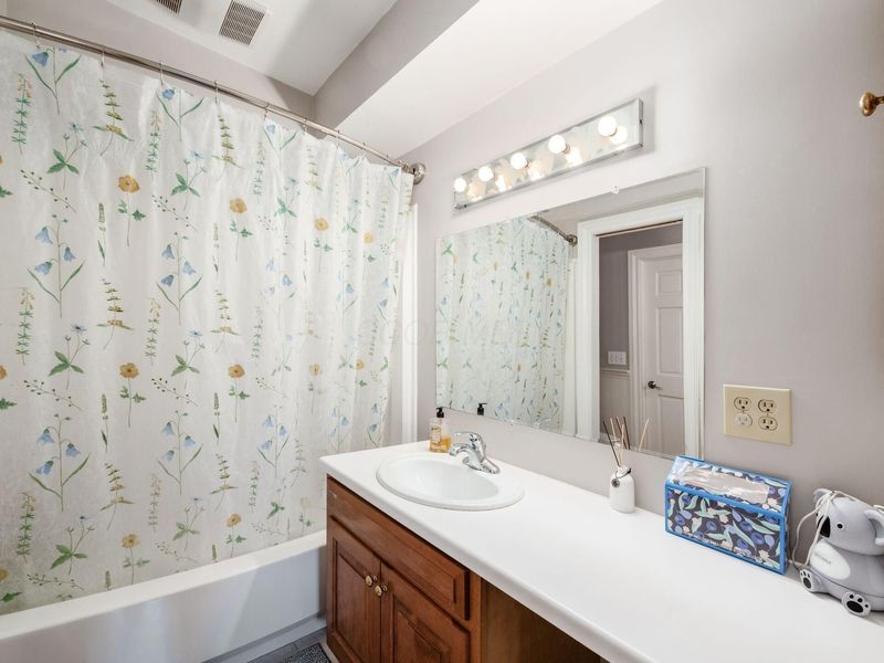 2485 Mcvey Boulevard W, Columbus, OH 43235 Photo 39