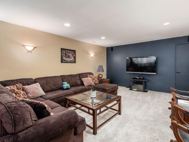2485 Mcvey Boulevard W, Columbus, OH 43235 Photo 48
