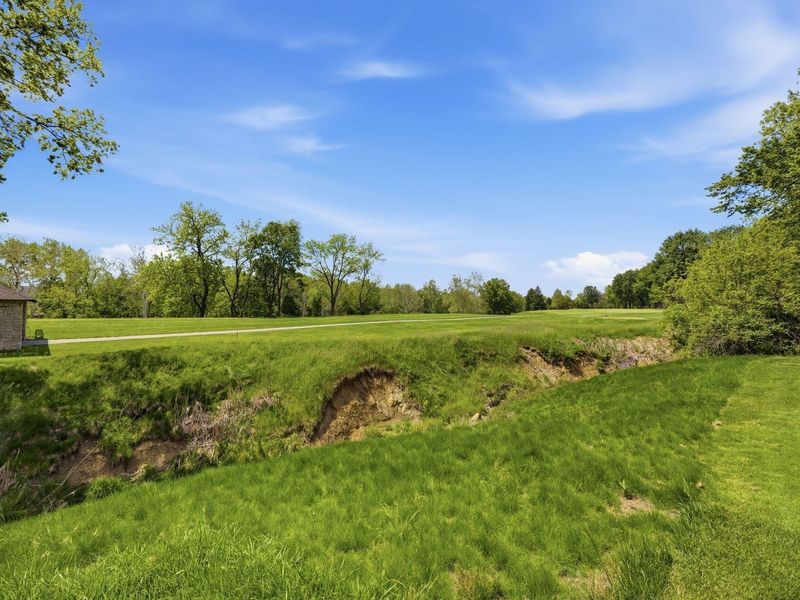 2485 Mcvey Boulevard W, Columbus, OH 43235 Photo 65