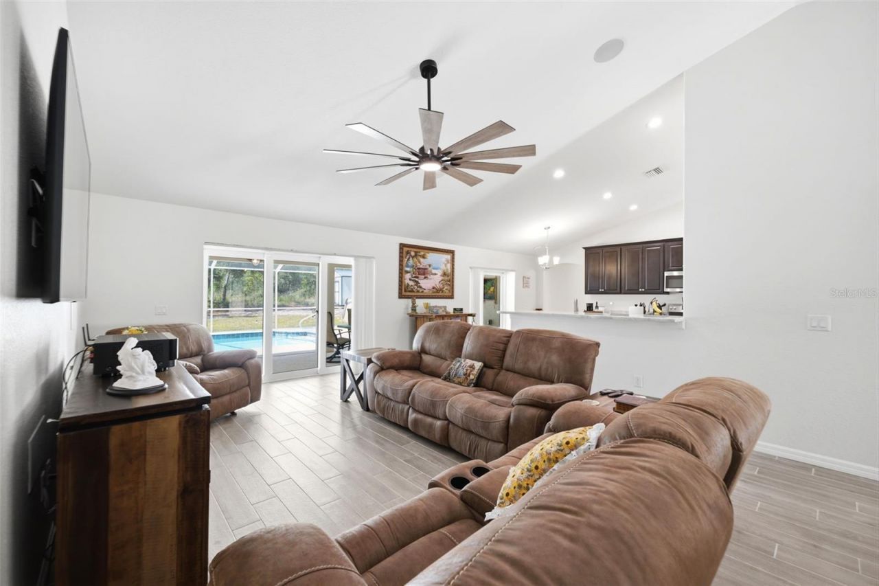 11020 Sage Thrasher Avenue , Weeki Wachee, FL 34614 Photo