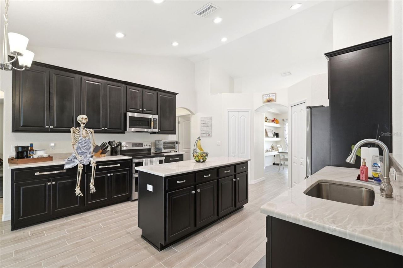 11020 Sage Thrasher Avenue , Weeki Wachee, FL 34614 Photo