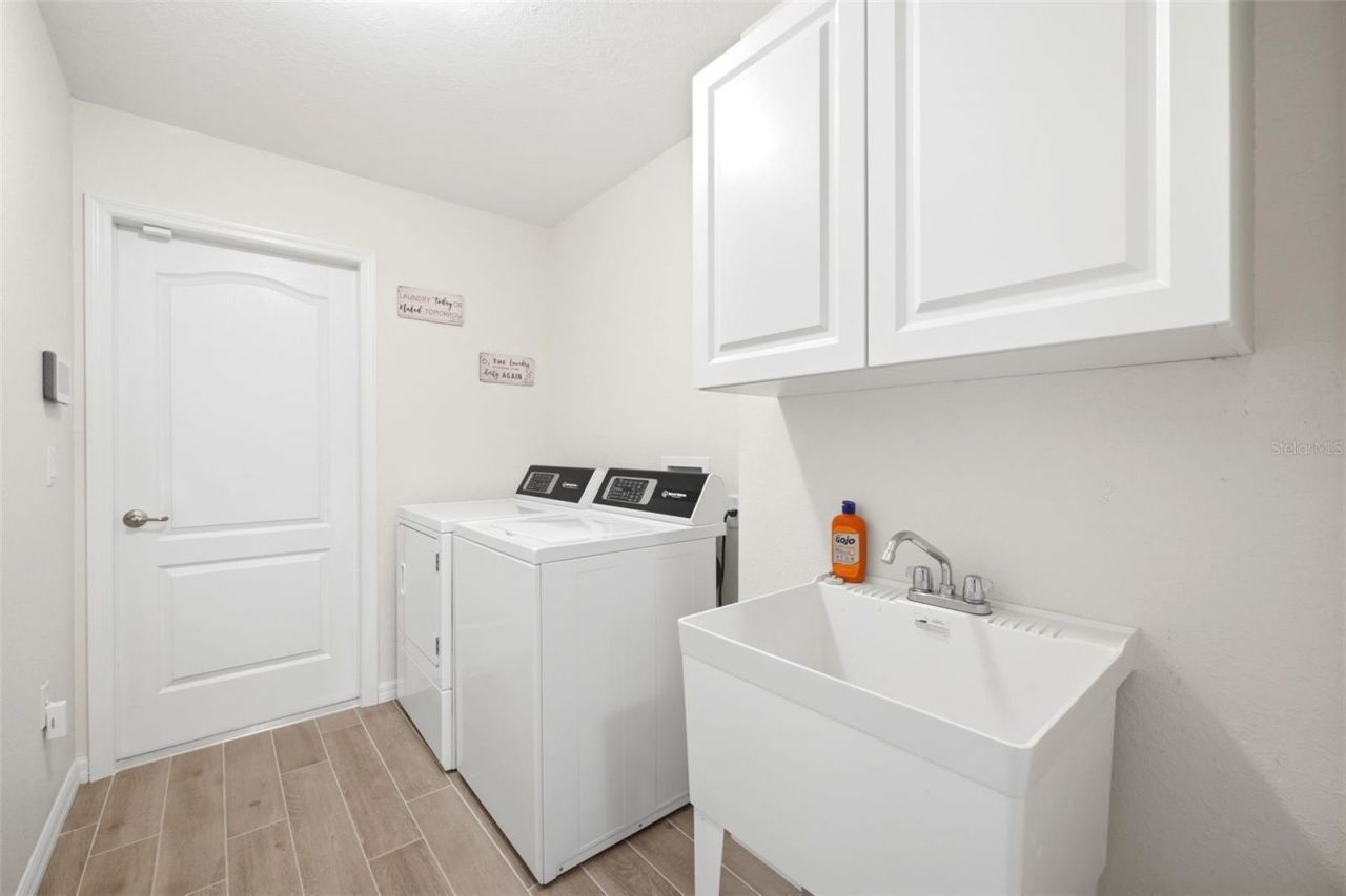 11020 Sage Thrasher Avenue , Weeki Wachee, FL 34614 Photo
