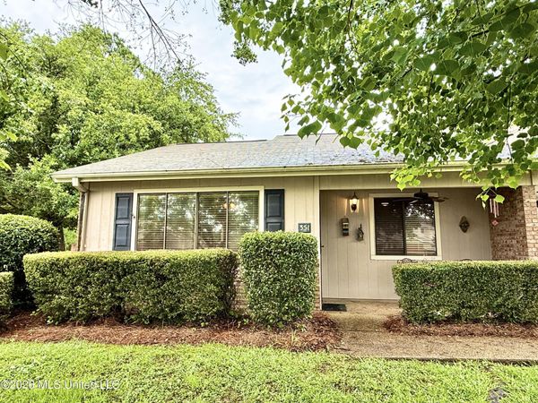 351 Lakebend Drive, Brandon, MS 39042