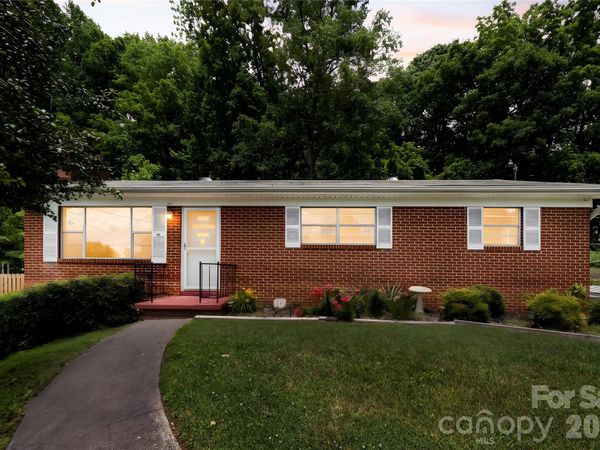 309 Oak Hill Road, Candler, NC 28715