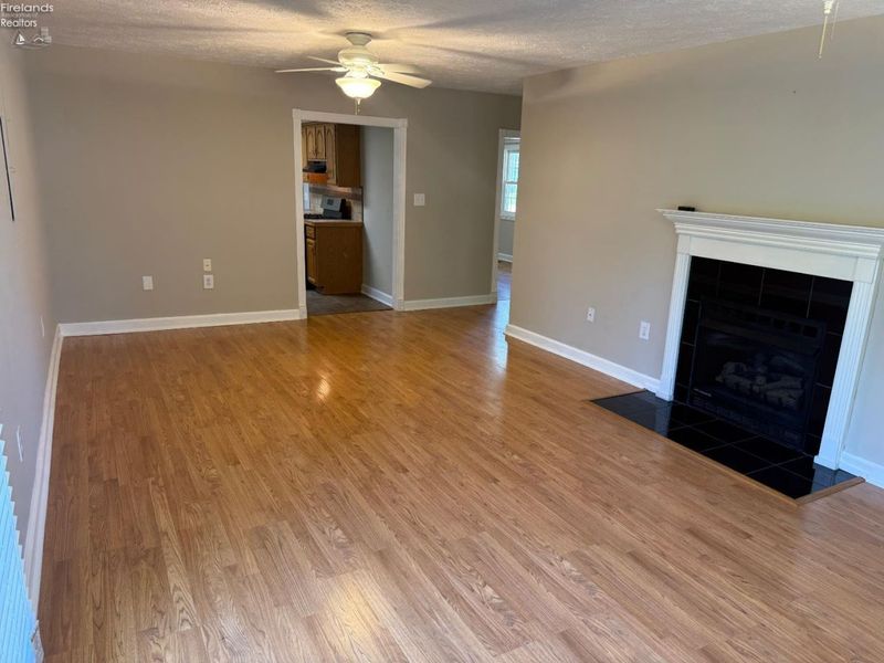 5028 Oakview Drive, Vermilion, OH 44089 Photo 4
