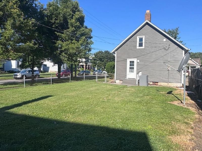 1530 Lindsley Street, Sandusky, OH 44870 Photo 2