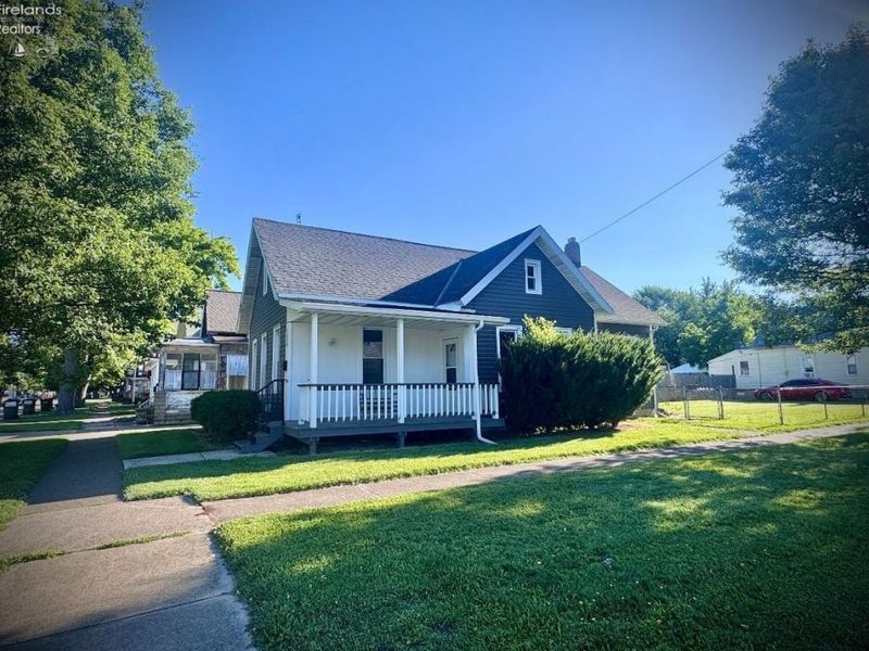 1530 Lindsley Street, Sandusky, OH 44870 Photo 9